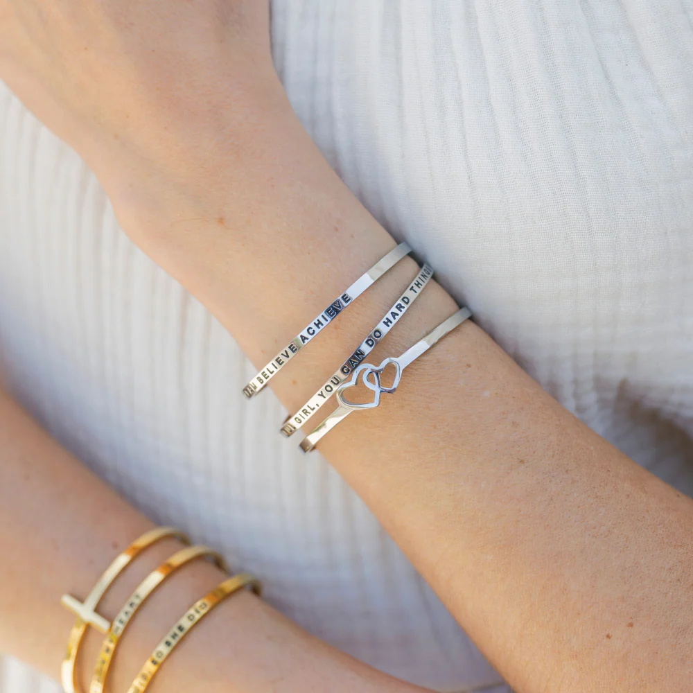 The Love Between A Mother And Daughter Knows No Distance - Heart Bracelet - Image 4