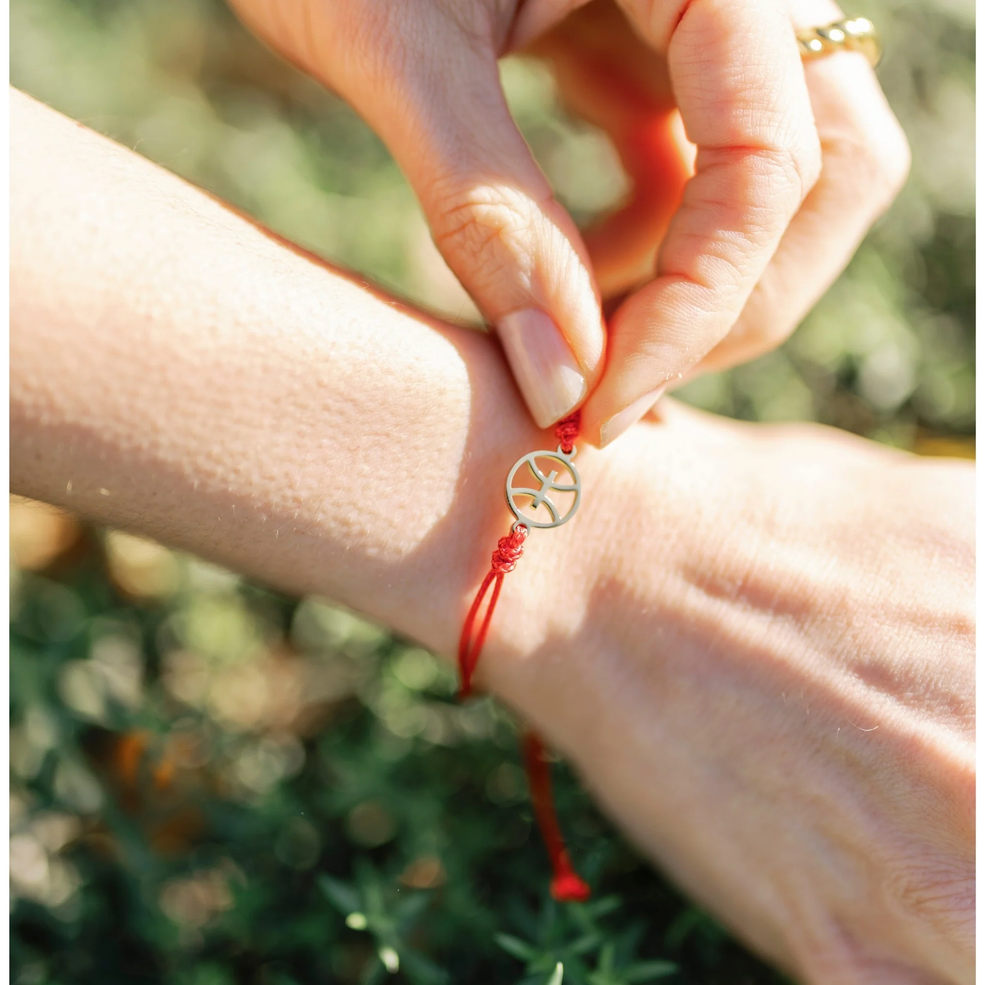 Pisces Zodiac Thread Bracelet - Image 3